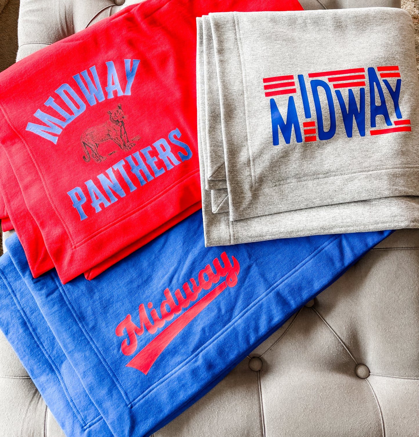 MIDWAY sweatshirt blanket